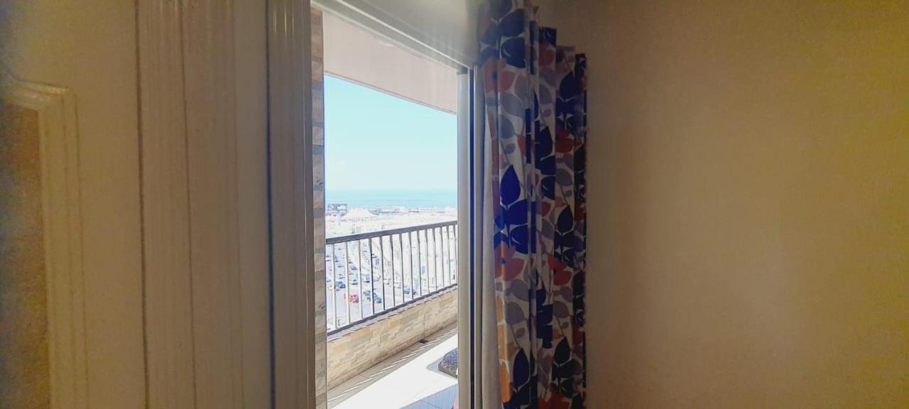 Apartment Square - With Side Sea-view