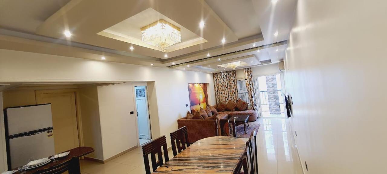 Square - With Side Sea-view Apartment Alexandria